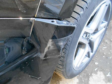 Поврежденный участок бампера Mercedes GLS 350D